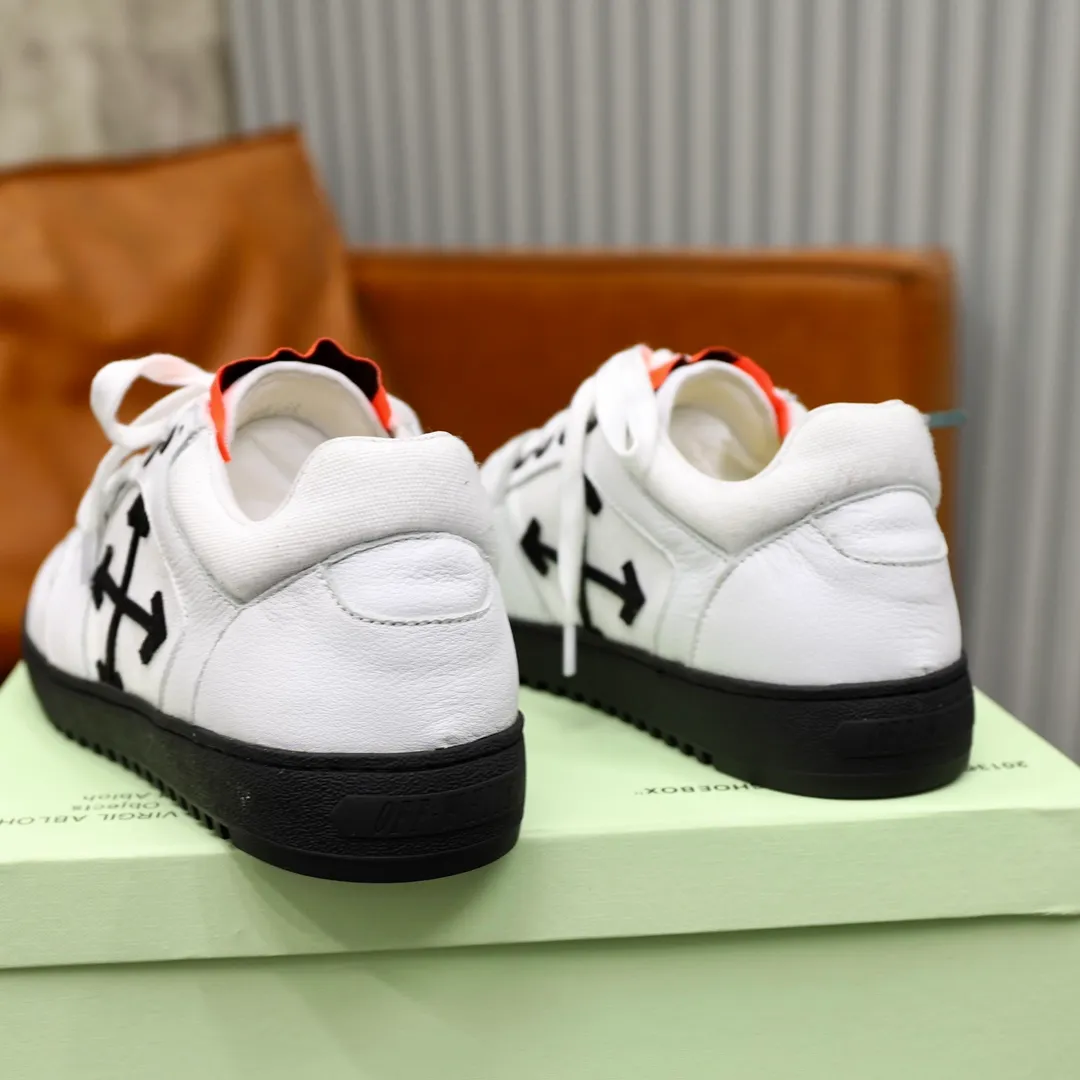 Men's shoes: 462💰💶【off-white】👫 Original one-to-one replica, high-end quality🥳The latest model has not been listed on the official website yet, the top version. Fabric: Imported original leather splicing Lining: Imported breathable mesh Outsole: Original rubber soft, light and wear-resistant Outsole Male 38-44 (customized for 45 and 46)